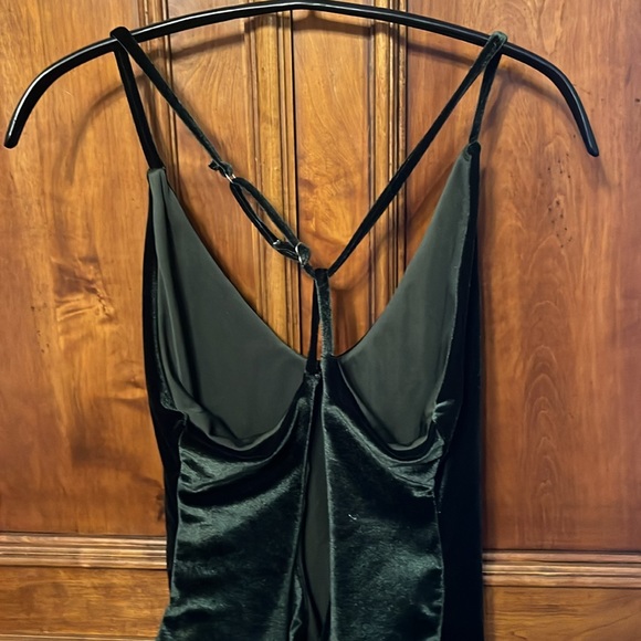 Stunning NWOT Dark Green Velvet Bodysuit, size L - Picture 12 of 14